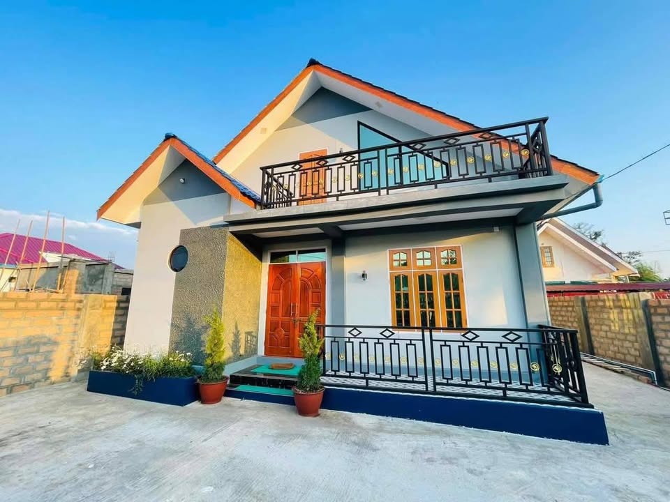 "တိုးကြီးကုန်း"မှာရှိတဲ့ RC တစ်ထပ်ခွဲအိမ်အရောင်းလေးပါ!