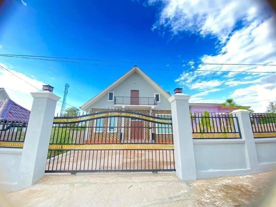 စျေးကုန်းရပ် မှာရှိတဲ့ အိမ် နှင့် ခြံ အရောင်းလေးပါ!🎉