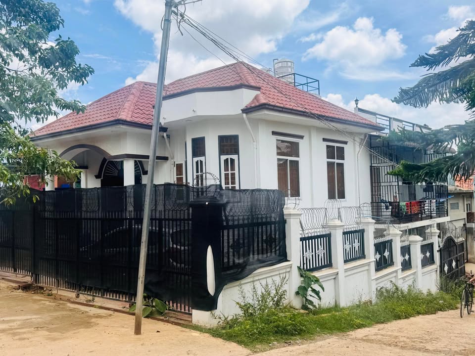 ဇမ္ဗူဒီပါလမ်းမကြီးမေးတင် အိမ်အရောင်းလေးပါ!🎉