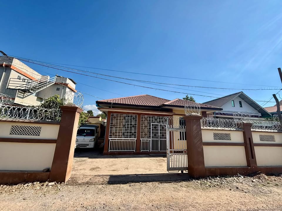 ရပ်ကွက်အတွင်းက တန်ဖိုးသင့် အိမ်အရောင်းလေးပါ!🎉